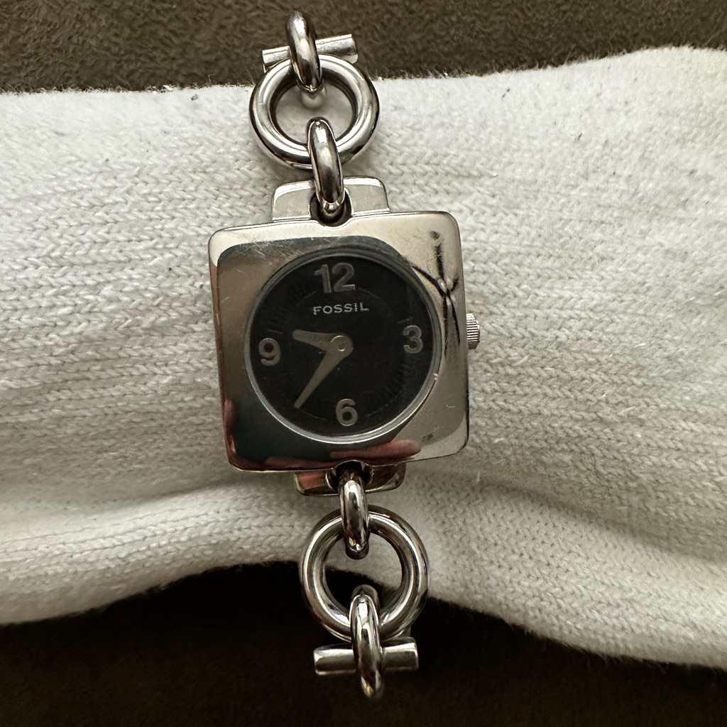 Fossil- Women’s Stainless Steel Watch
